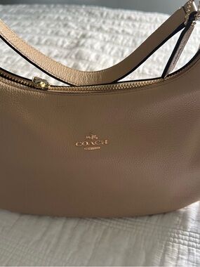 Coach Pebble Leather Shoulder Hobo in Taupe